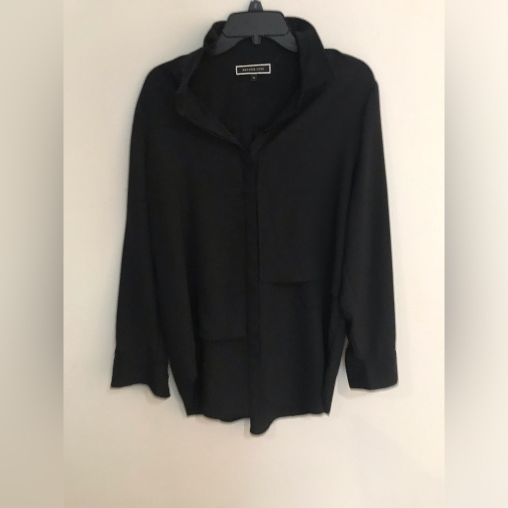 Black Collared Button-Front Tunic Shirt
